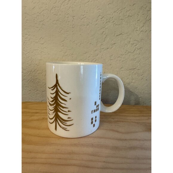 Starbucks Holiday Mugs Set Of 2 White Ceramic 12 Oz & 14 Oz - Picture 2 of 8